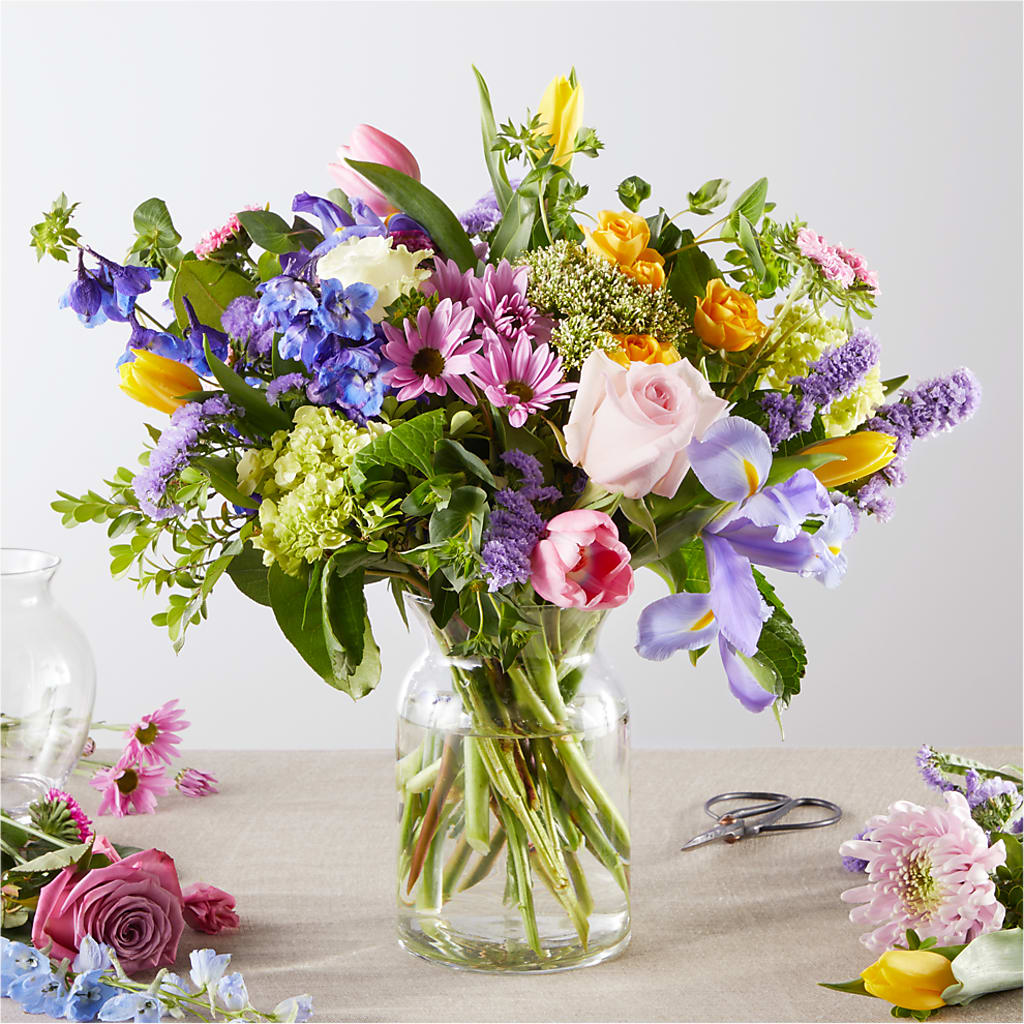 Pastel Tradition - A Florist Original – Lansing Gardens, Lansing MI
