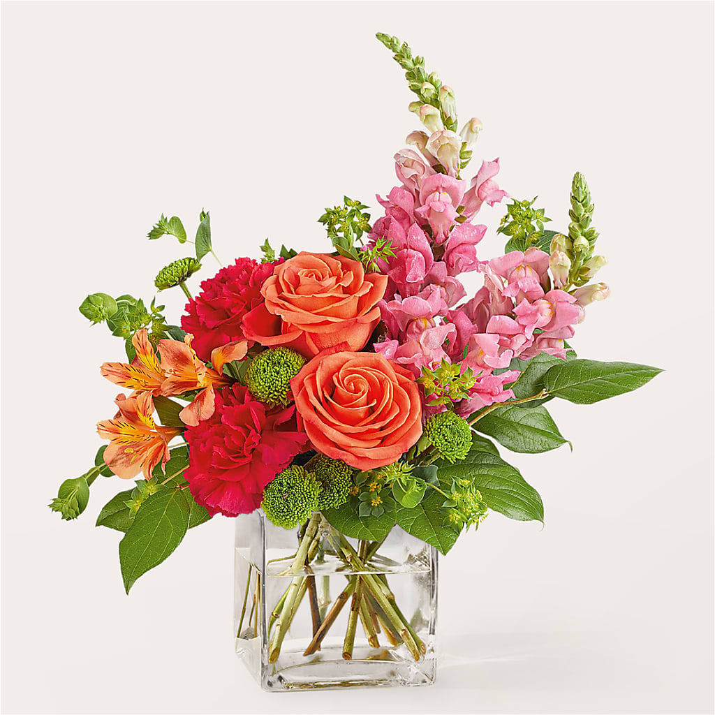 Cosmopolitan Bouquet – Lansing Gardens, Lansing MI