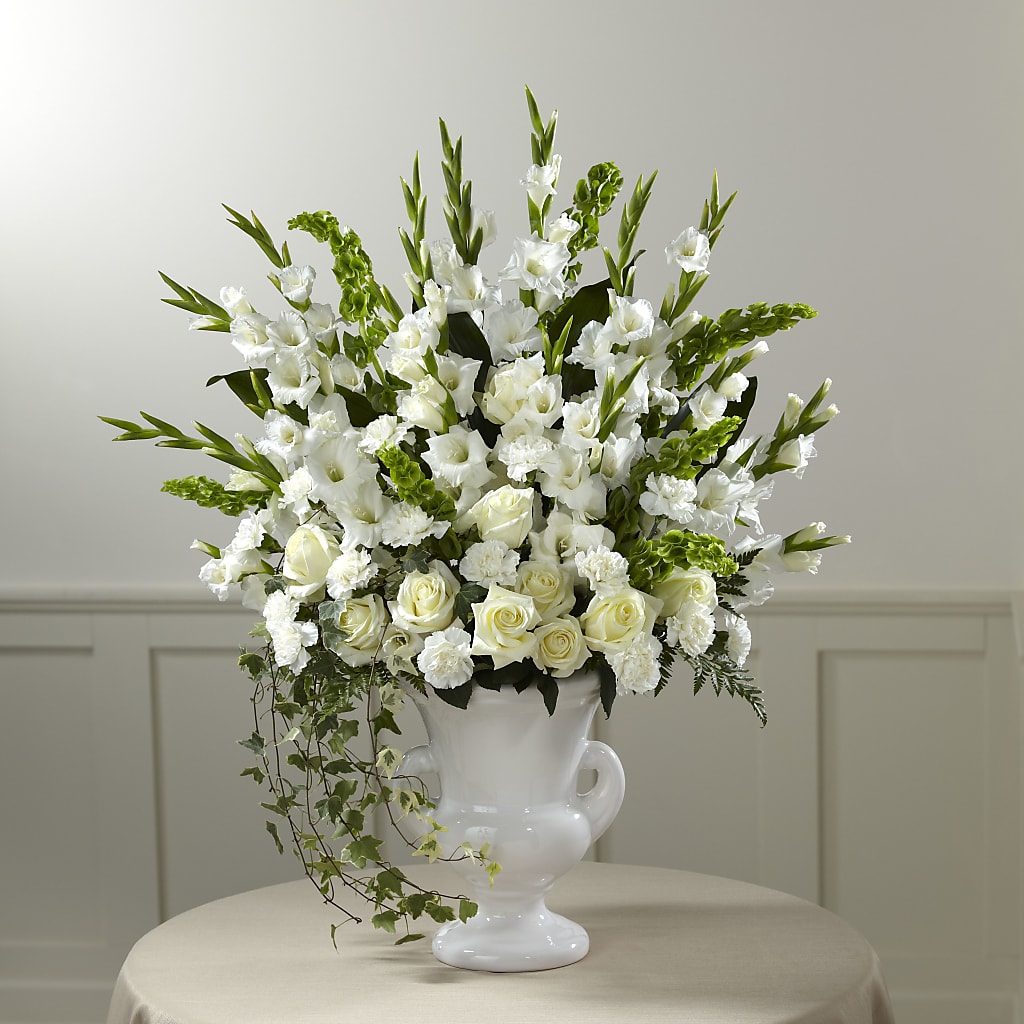 Fond Reflections Arrangement – Lansing Gardens, Lansing MI