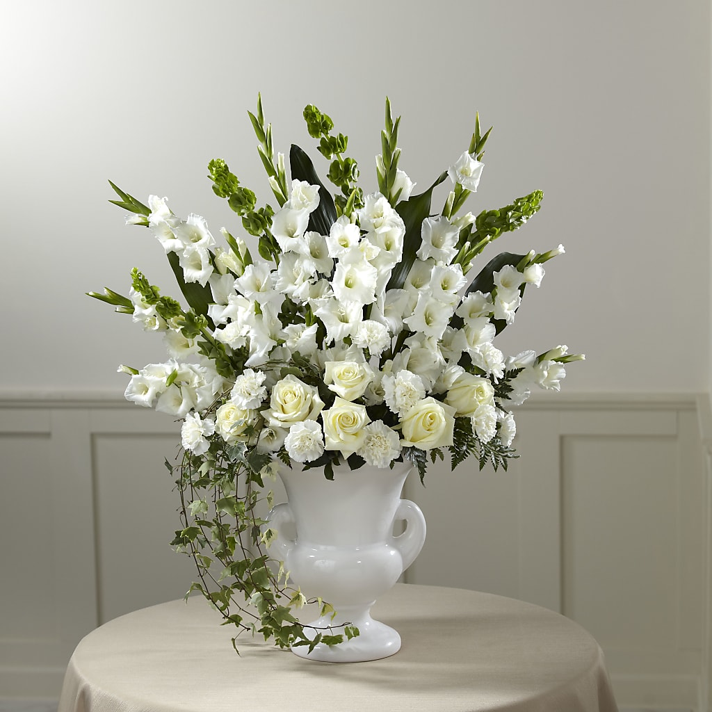 Fond Reflections Arrangement – Lansing Gardens, Lansing MI