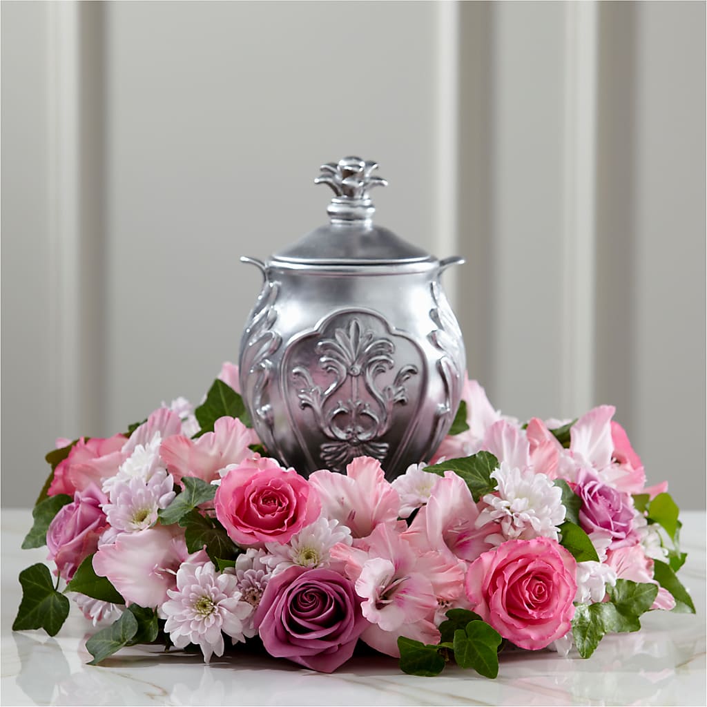 Glorious Tribute Arrangement – Lansing Gardens, Lansing MI