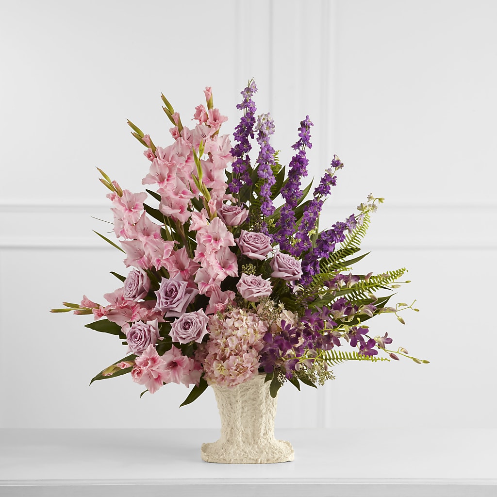 Flowing Garden Arrangement – Lansing Gardens, Lansing MI