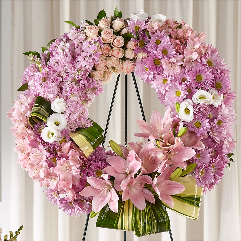 Gift of Warmth Wreath – Lansing Gardens, Lansing MI