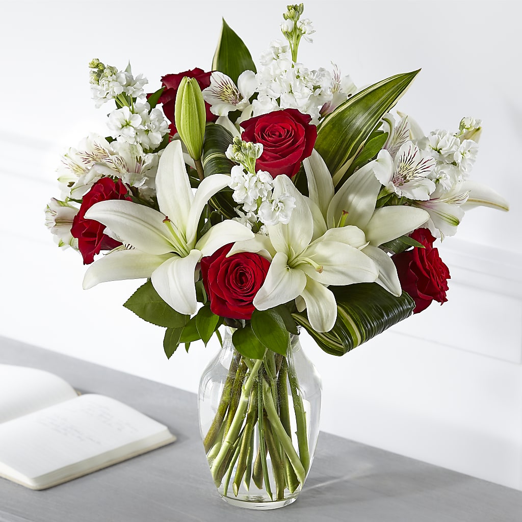 Loving Respect Bouquet – Lansing Gardens, Lansing MI