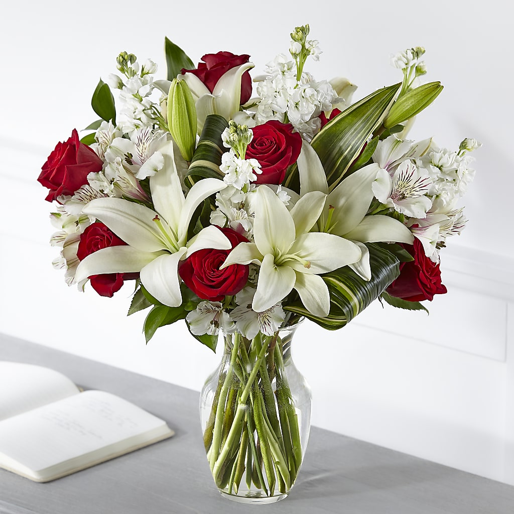 Loving Respect Bouquet – Lansing Gardens, Lansing MI