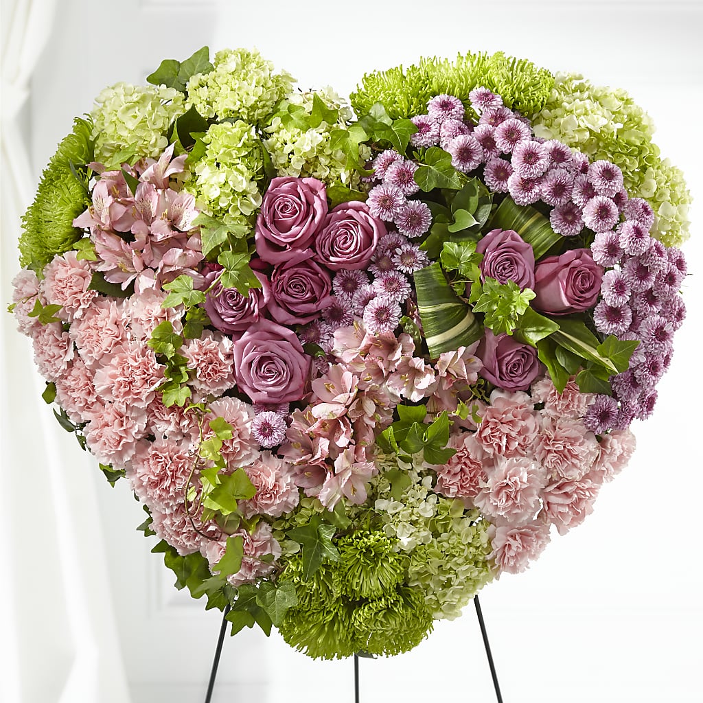 Heartwarming Standing Heart – Lansing Gardens, Lansing MI
