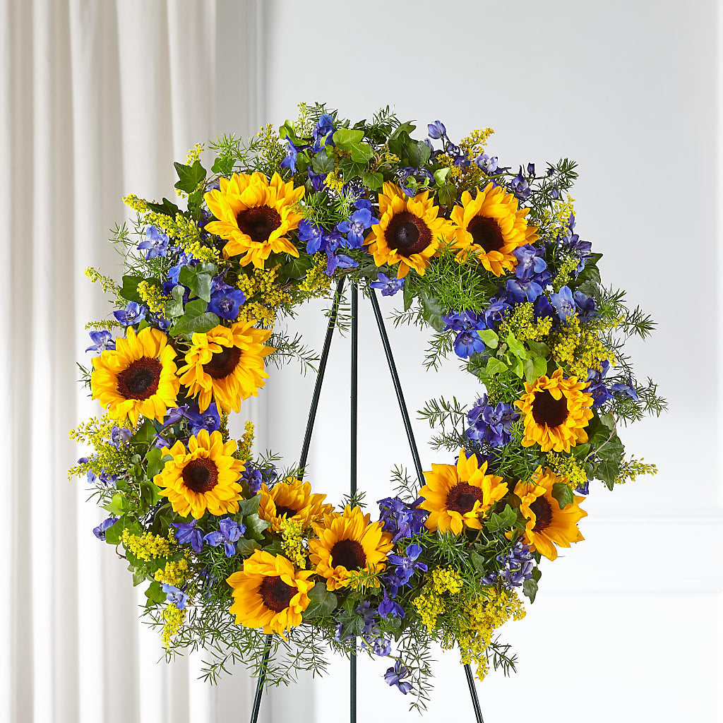 Bright Rays Wreath – Lansing Gardens, Lansing MI