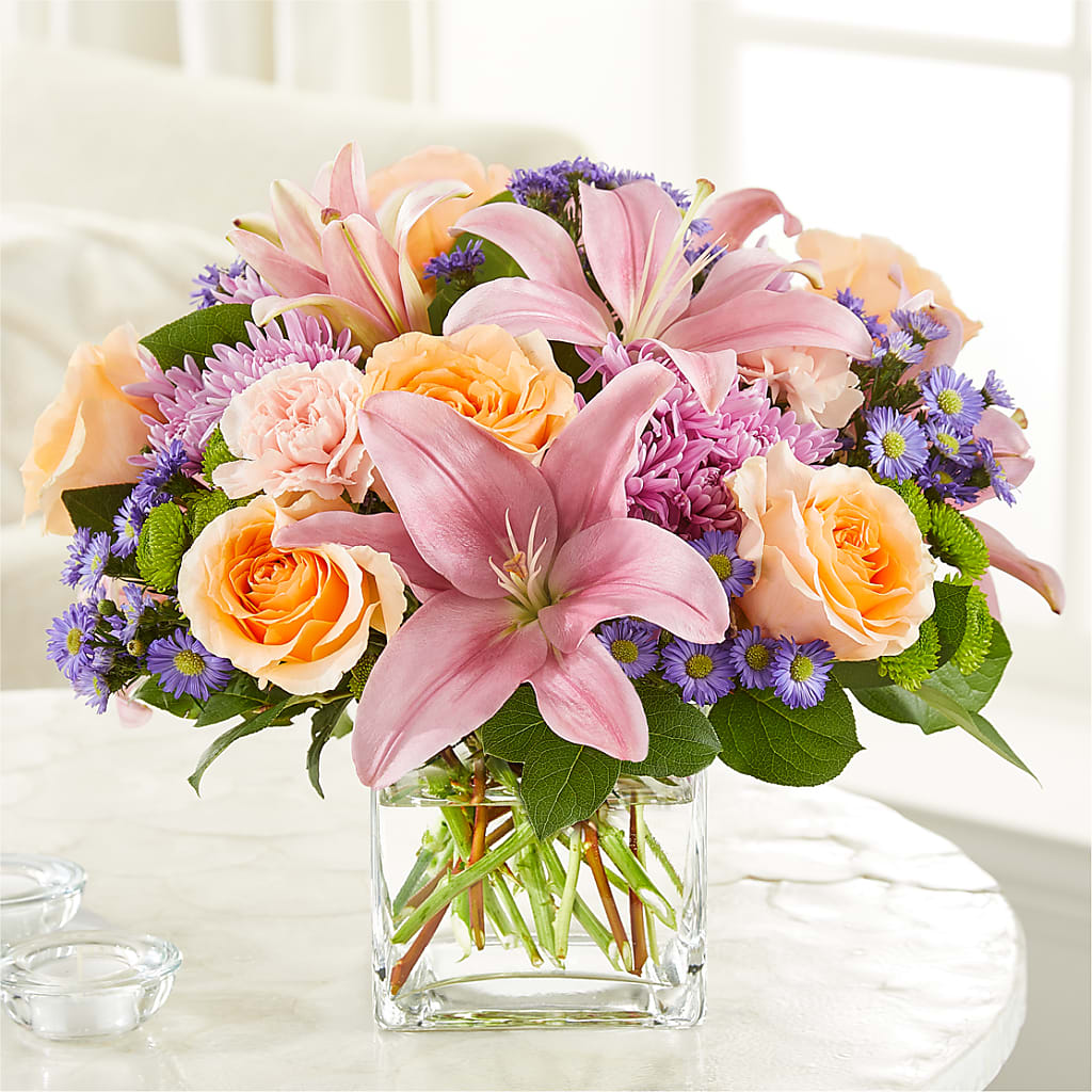 Delicate Details Bouquet – Lansing Gardens, Lansing MI