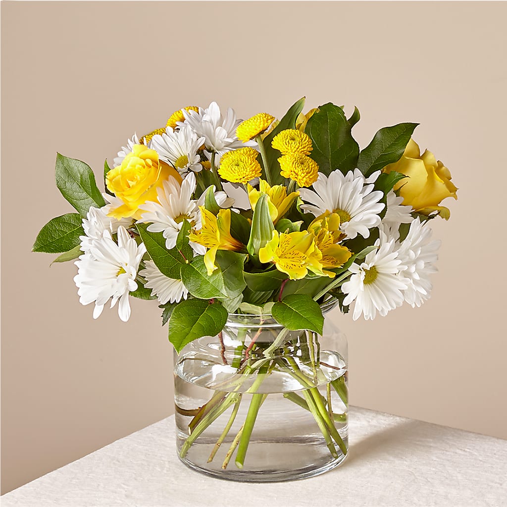 Sunny Sentiments Bouquet – Lansing Gardens, Lansing MI