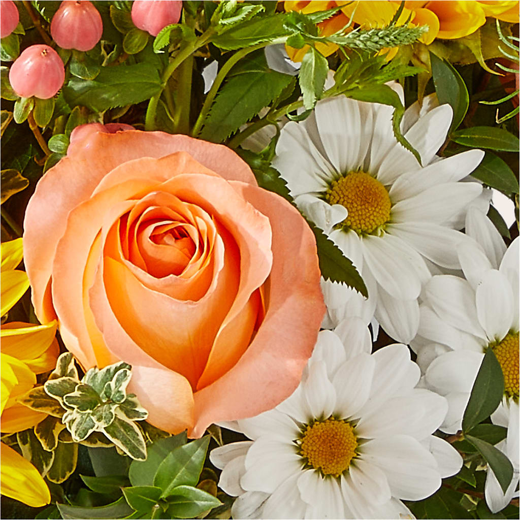 The Good Life Bouquet –  Lansing Gardens, Lansing MI