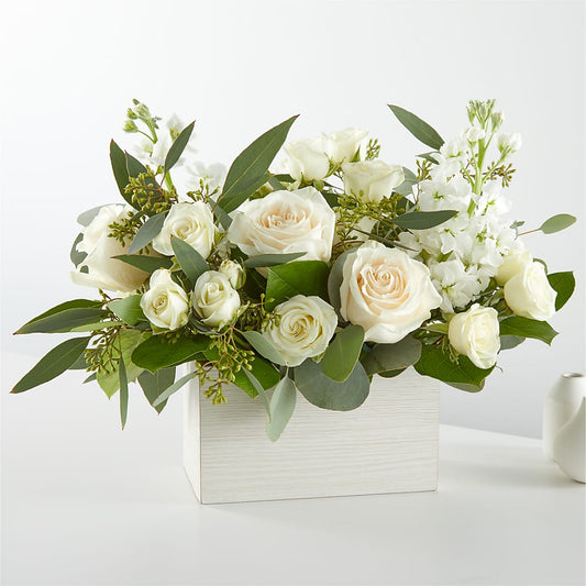 Fresh Linen Box Bouquet –  Lansing Gardens, Lansing MI