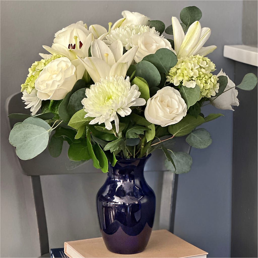 Snowy Dreams Bouquet –  Lansing Gardens, Lansing MI