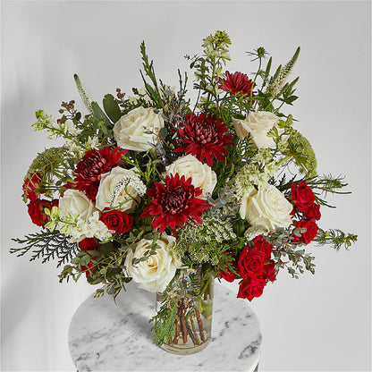 Favorite Traditions Bouquet –  Lansing Gardens, Lansing MI