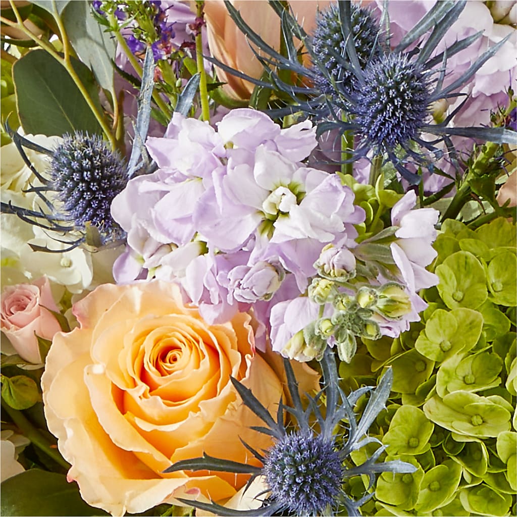 Porch Swing Bouquet –  Lansing Gardens, Lansing MI