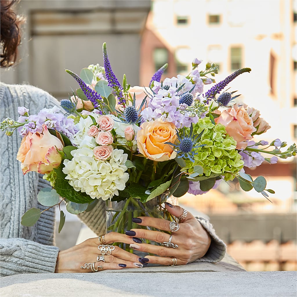 Porch Swing Bouquet –  Lansing Gardens, Lansing MI