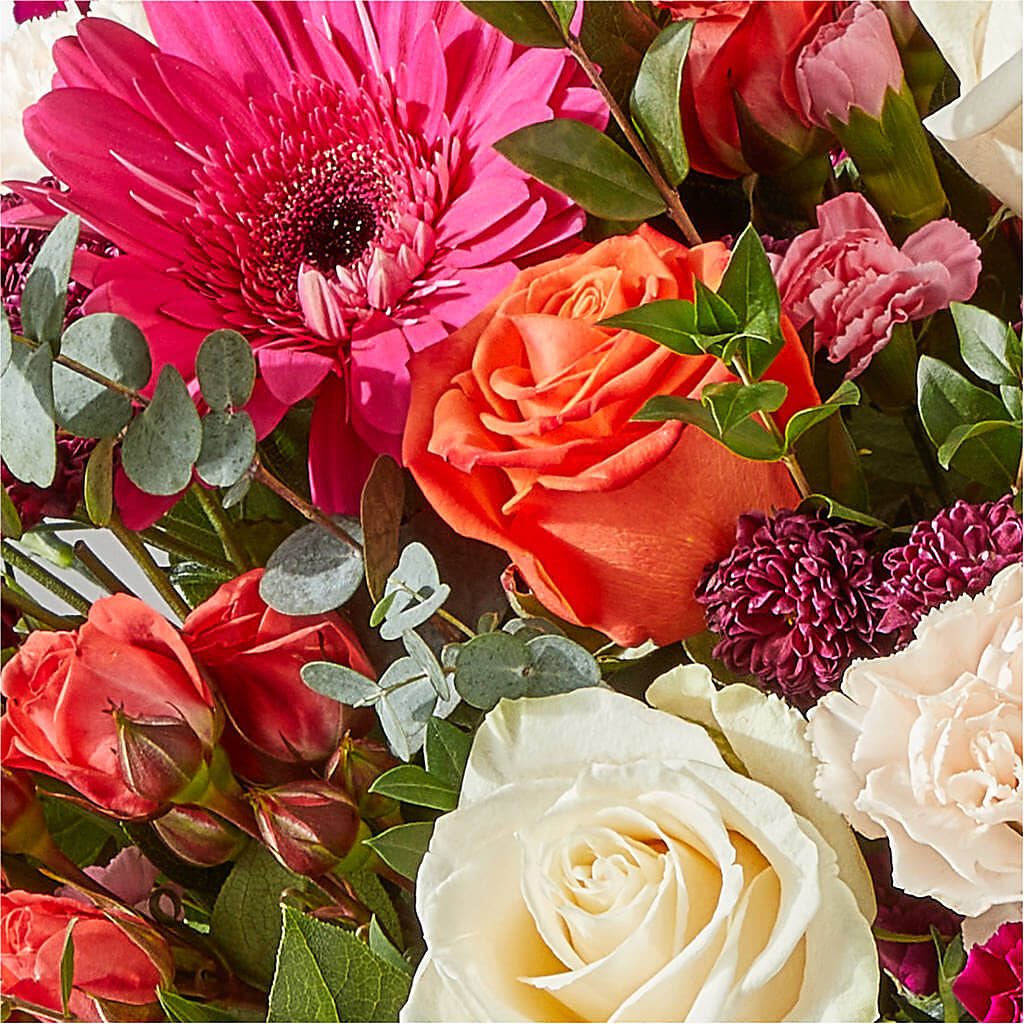 Smell the Roses Bouquet –  Lansing Gardens, Lansing MI